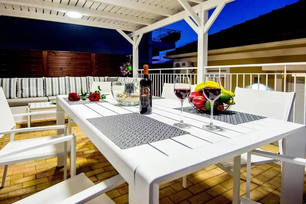 Avocado Villa Offering Peace And Relaxation Argostoli